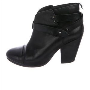 Rag & Bone Leather round toe ankle boots, size 10